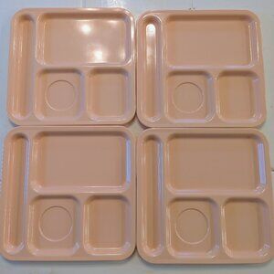 1988 Vintage Texasware Divided Lunchroom Trays Set of 4 – Pale Peach